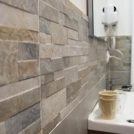 לינה וארוחת בוקר Il Tirreno 3*