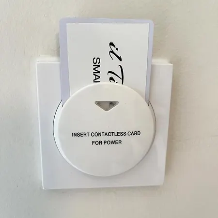 לינה וארוחת בוקר Il Tirreno 3*