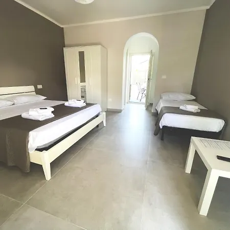 Il Tirreno לינה וארוחת בוקר Cipollina